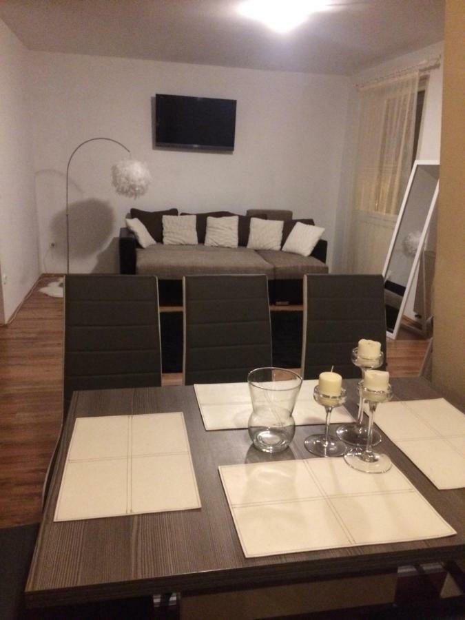 Kristaly Apartman Сегед Екстер'єр фото
