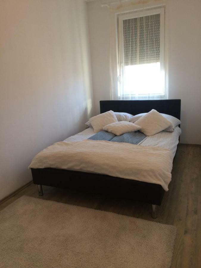 Kristaly Apartman Сегед Екстер'єр фото